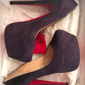 Christian louboutin daffodile